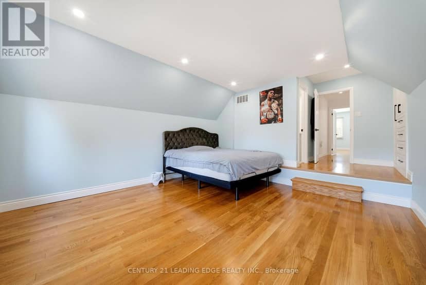 8 Mooreland Court — photo 32 of 40
