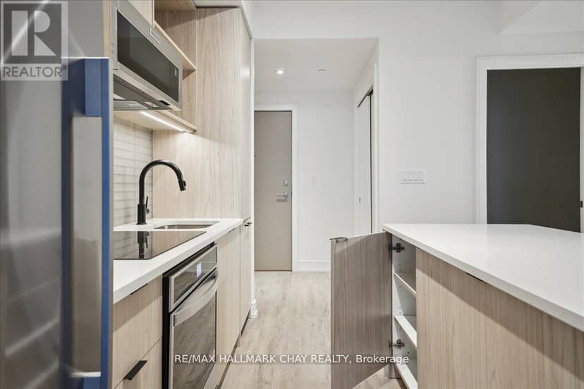 803 - 185 Dunlop Street E — photo 10 of 29