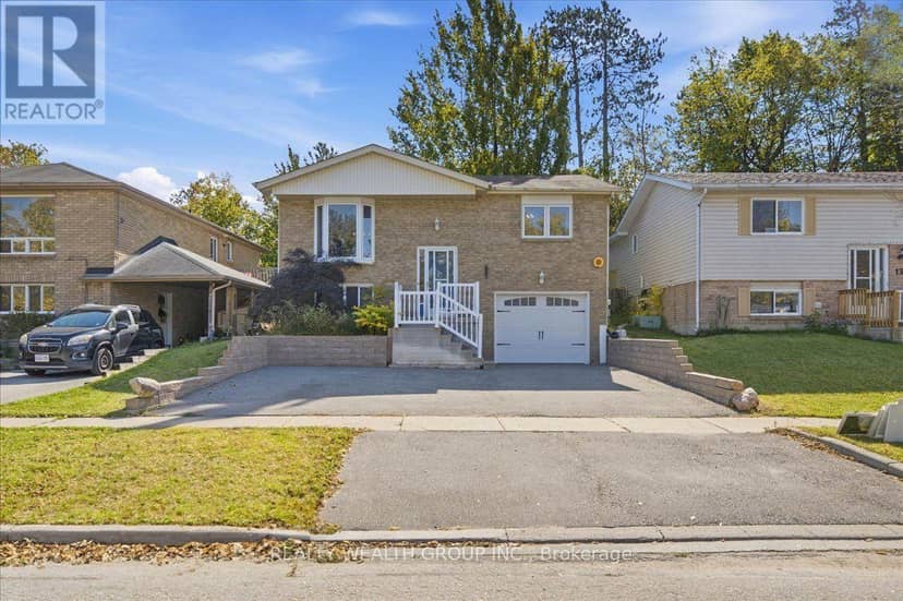 11 Bristow Court, Barrie, photo 2