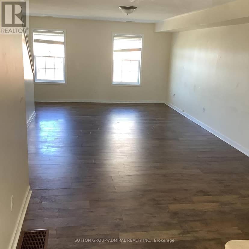 35 - 91 Coughlin Road — photo 2 of 8