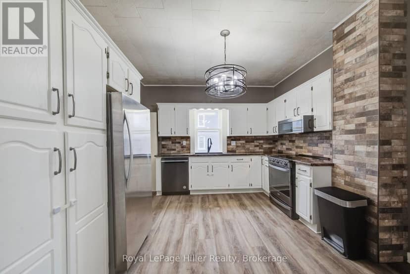 14 Pacific Avenue — photo 13 of 40