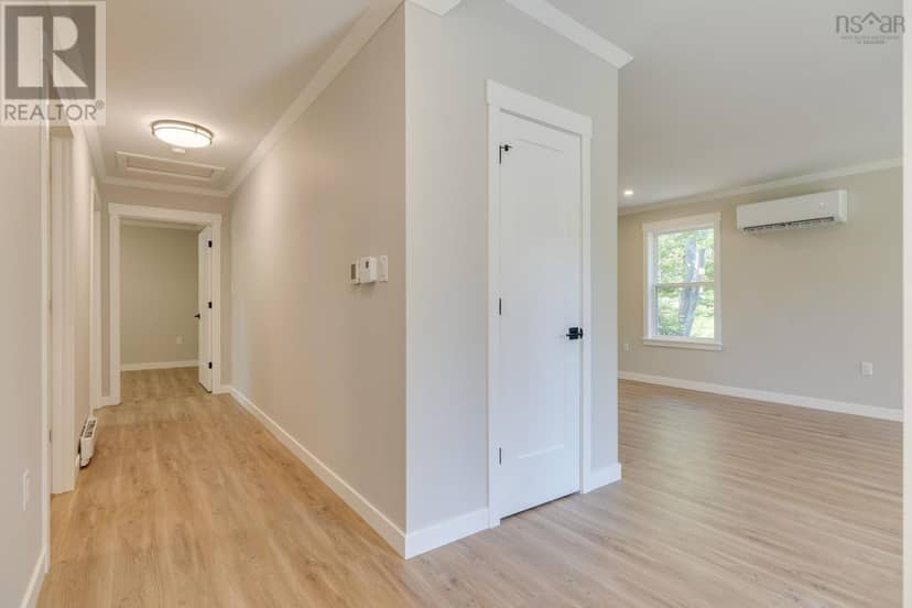 23 Lakecrest Drive — photo 20 of 40