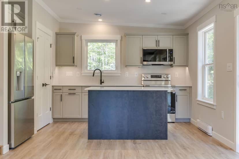 23 Lakecrest Drive — photo 11 of 40