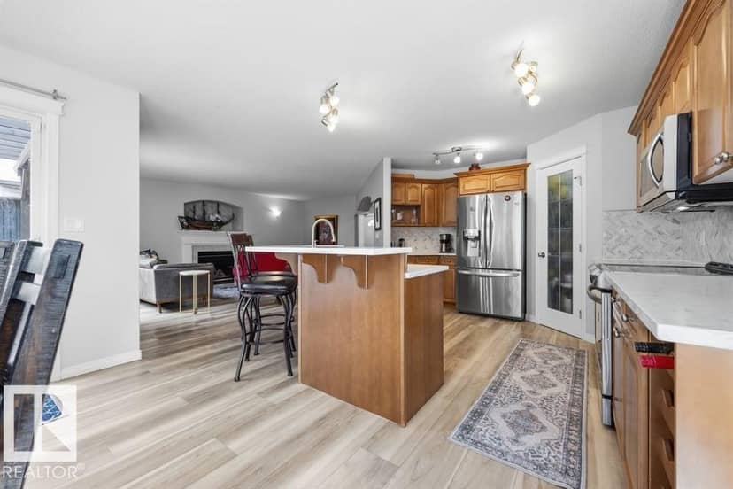 22 Bonin — photo 17 of 40