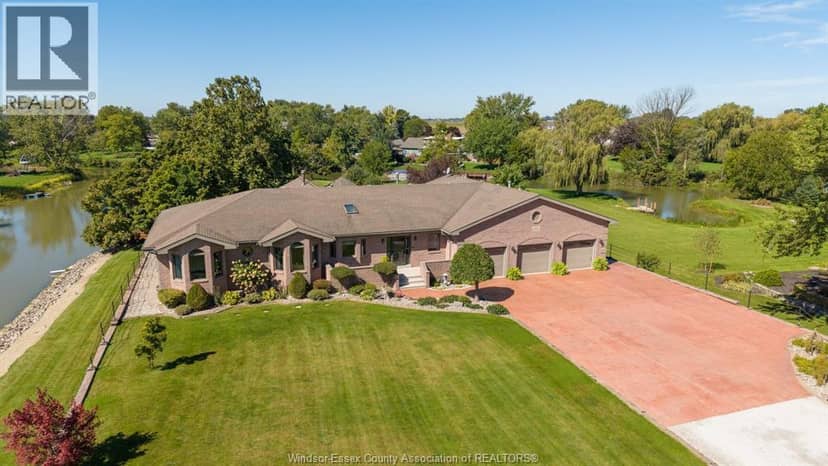 931 East Ruscom River Road — photo 1 of 40