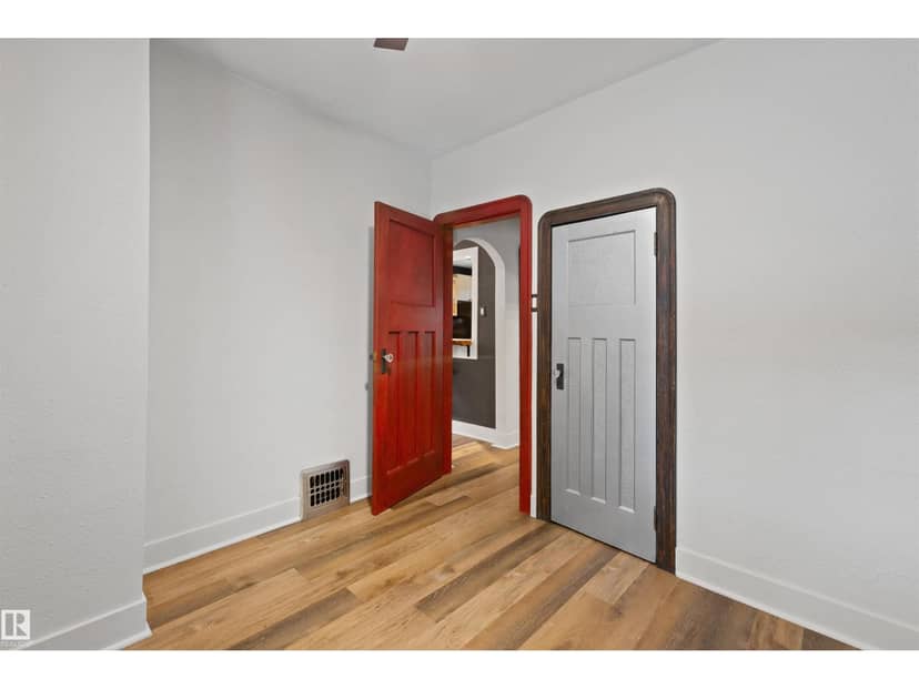 11414 84 ST NW — photo 19 of 39