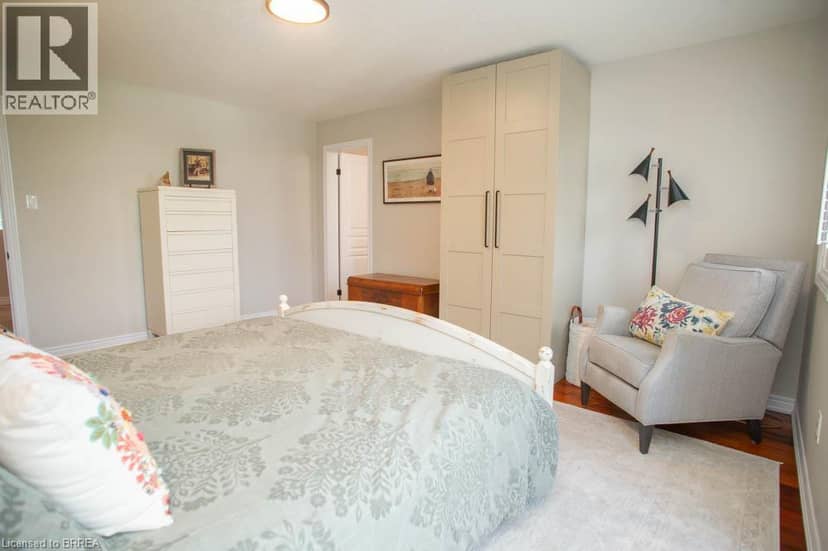 27 SCHOONER Drive — photo 25 of 40