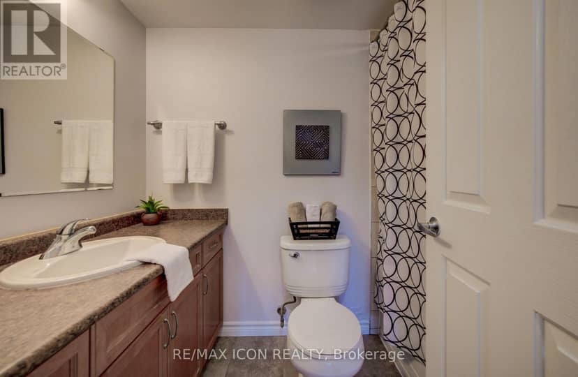 118 - 8 Harris Street — photo 18 of 34
