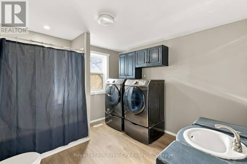 380 Livingstone Avenue N — photo 20 of 40