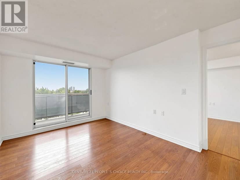 603 - 935 Sheppard Avenue W — photo 10 of 40
