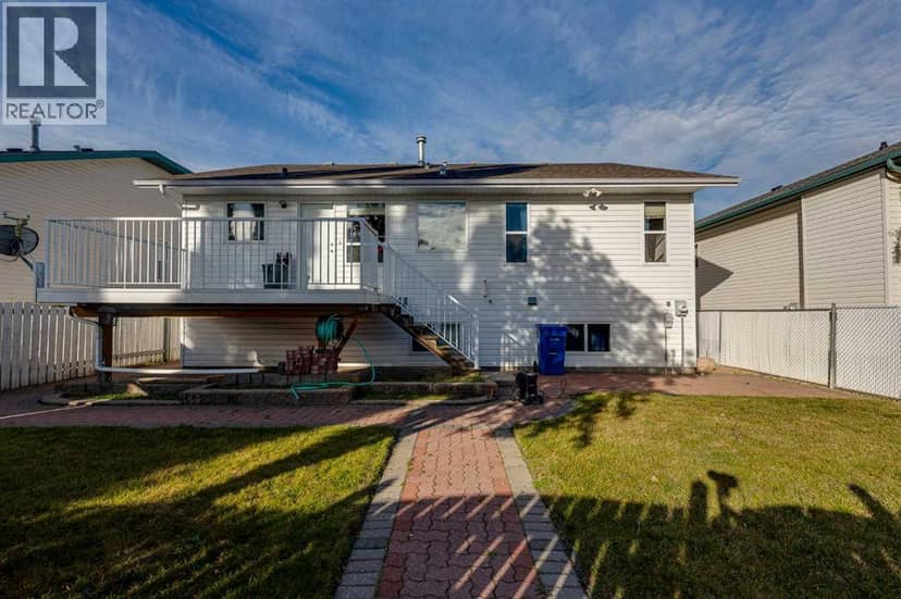 13 Dumas Crescent, Red Deer, photo 2
