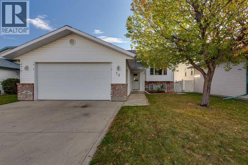 13 Dumas Crescent, Red Deer