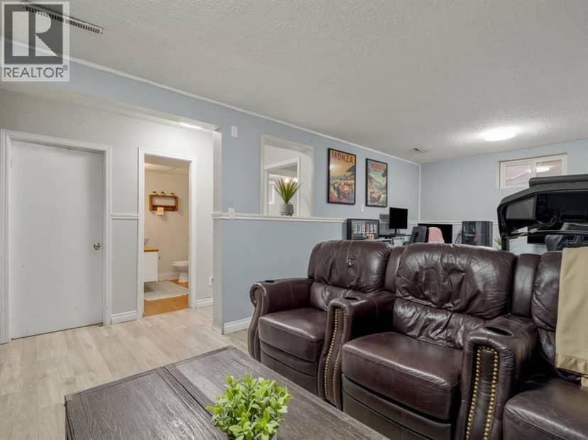 2219 14 Street — photo 25 of 40