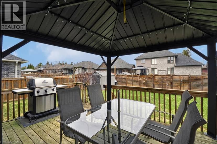 82 CURTIS Street — photo 35 of 40