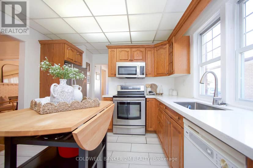 49 Brock Street E — photo 11 of 27