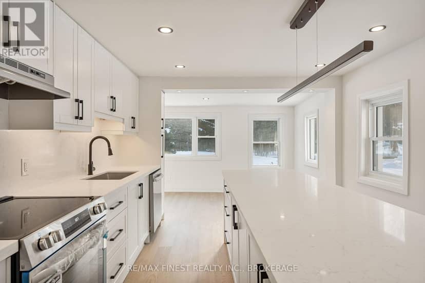 6804 6th Concession Road — photo 11 of 40
