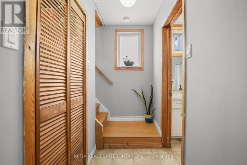 55 Briscoe Street W — photo 13 of 27