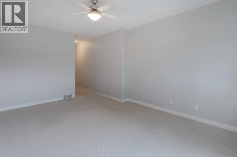 103 Bridle Estates Mews SW — photo 20 of 37