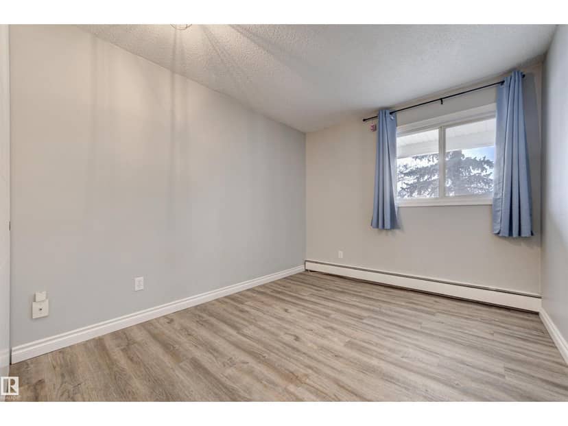 #104 316 Woodbridge WY — photo 27 of 37