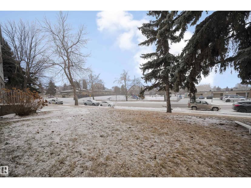 #104 316 Woodbridge WY — photo 34 of 37