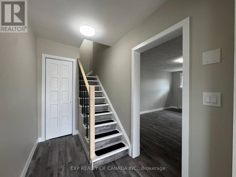 222 Maple Street S — photo 16 of 21