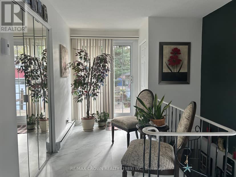 15 Lasalle Avenue — photo 12 of 40