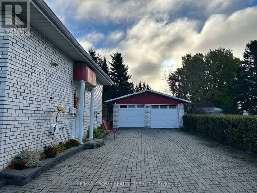 15 Lasalle Avenue, Kapuskasing, photo 7