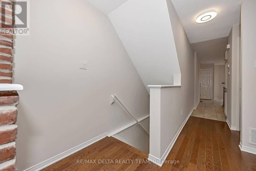 900 Longfields Drive — photo 16 of 35
