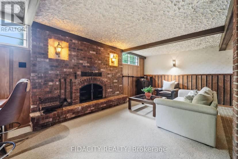 45 Cortleigh Drive — photo 31 of 40