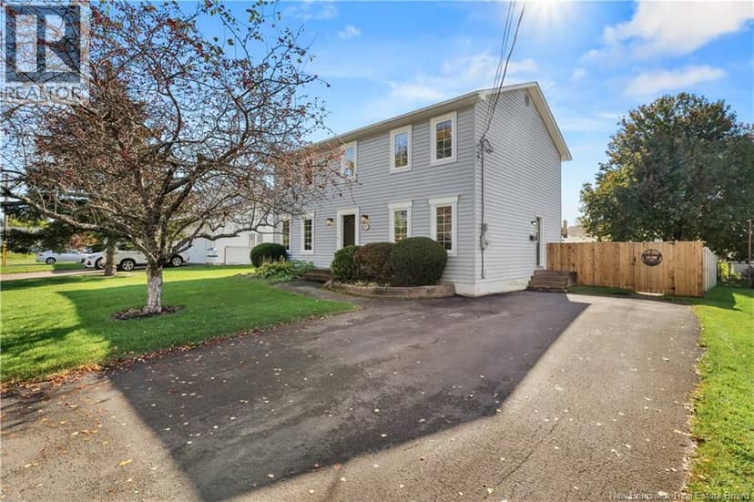 85 Castle Drive — photo 2 of 40