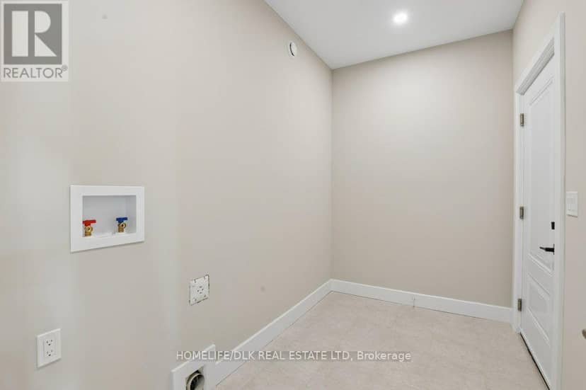 1013 Dobbie Street — photo 9 of 35