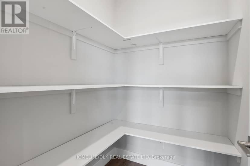 1005 Dobbie Street — photo 18 of 35