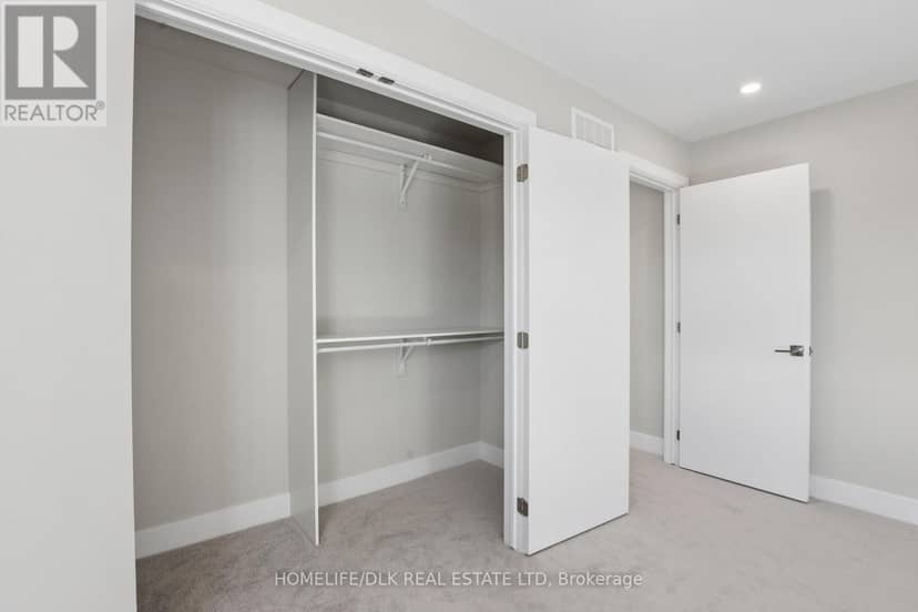1005 Dobbie Street — photo 24 of 35
