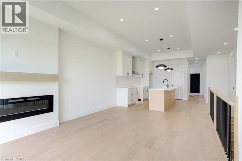 100 CLAYTON Street — photo 15 of 27
