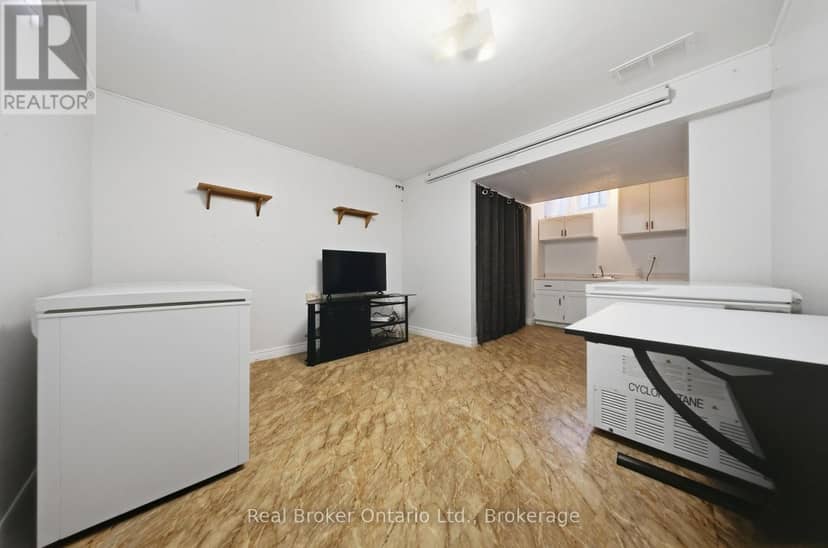 134 Bellamy Crescent — photo 17 of 21