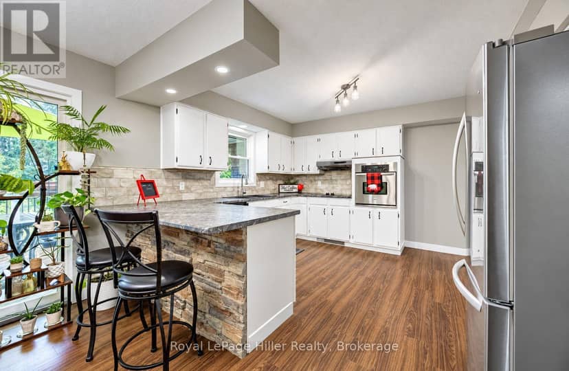 3209 Perth Road 163 Road — photo 10 of 35