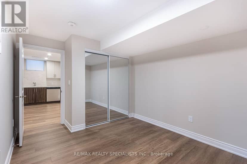 935 Barbados Street — photo 39 of 40