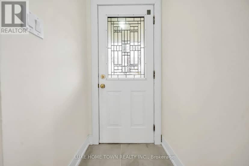 61 Keewatin Street S, Oshawa, photo 6