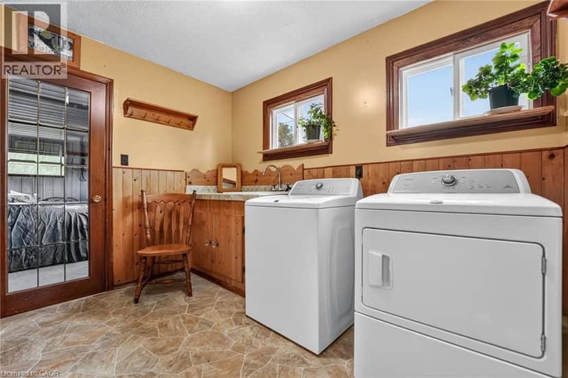3294 South Grimsby Road 7 — photo 23 of 40