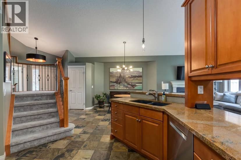 218 Springbank Villas SW, Calgary, photo 8