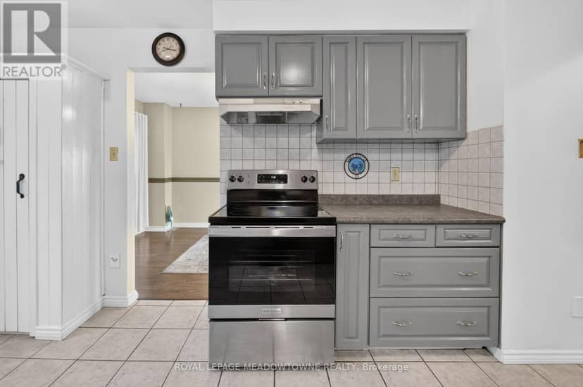 38 Lakeview Court — photo 16 of 40