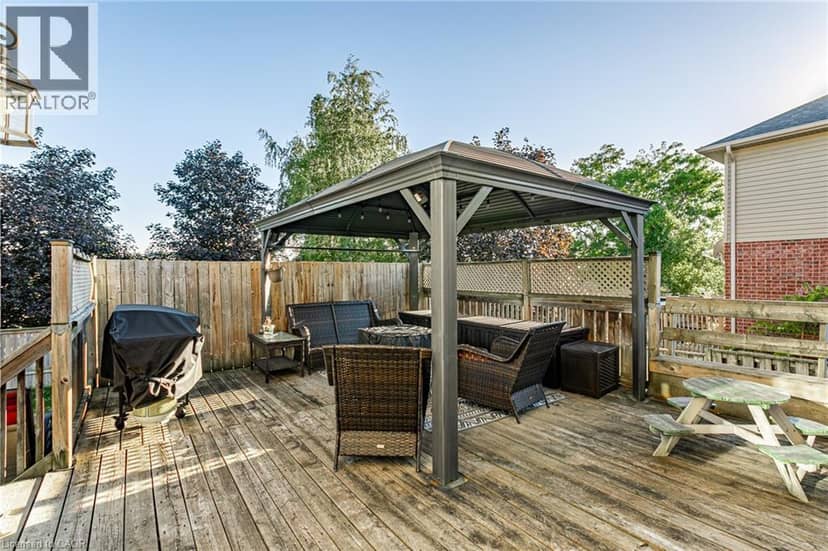 53 APPLEWOOD Street — photo 37 of 40