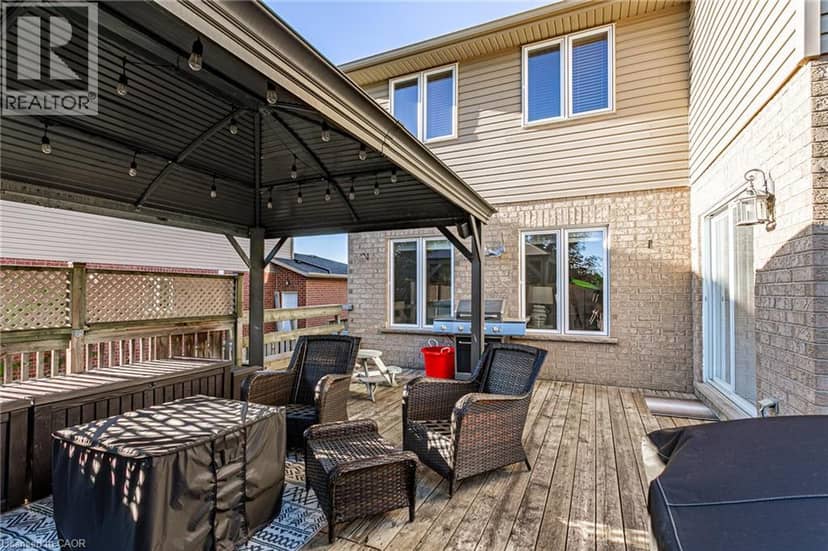 53 APPLEWOOD Street — photo 39 of 40