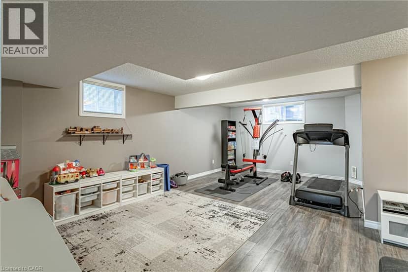 53 APPLEWOOD Street — photo 29 of 40