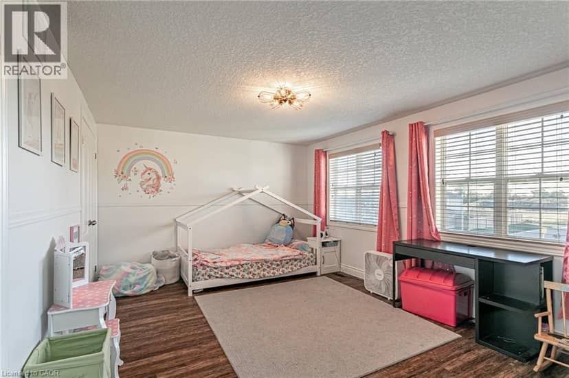 53 APPLEWOOD Street — photo 18 of 40