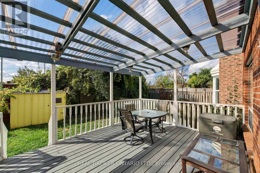 26 White Boulevard — photo 34 of 37