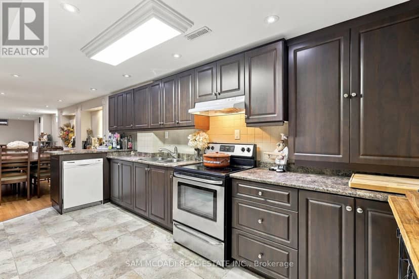 35 Tiana Court — photo 37 of 40