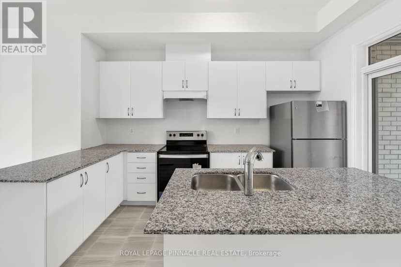 69 Inverary Crescent — photo 20 of 40