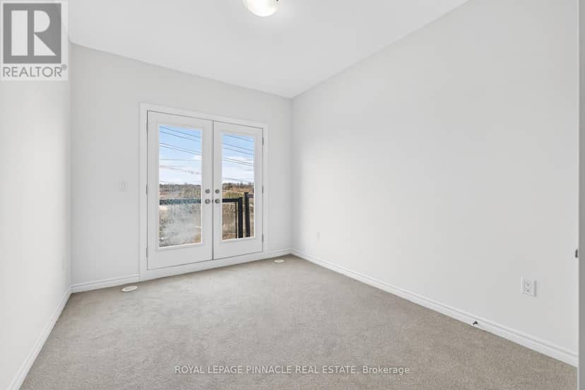69 Inverary Crescent — photo 36 of 40