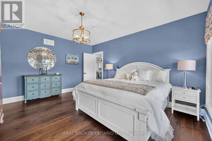29 Thoroughbred Drive — photo 14 of 40